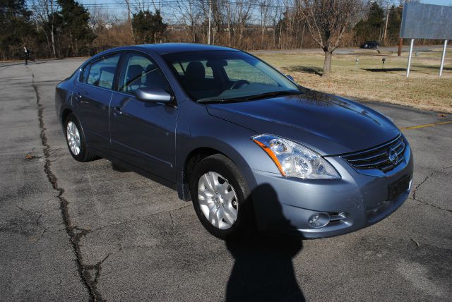 2012 Nissan Altima Pickupslt Quad Cab SWB 4WD 4x4 Truck