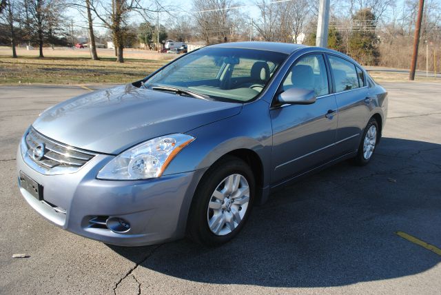 2012 Nissan Altima Pickupslt Quad Cab SWB 4WD 4x4 Truck