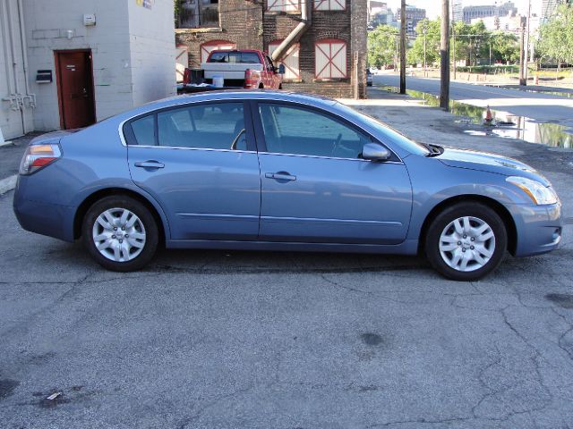 2012 Nissan Altima Pickupslt Quad Cab SWB 4WD 4x4 Truck