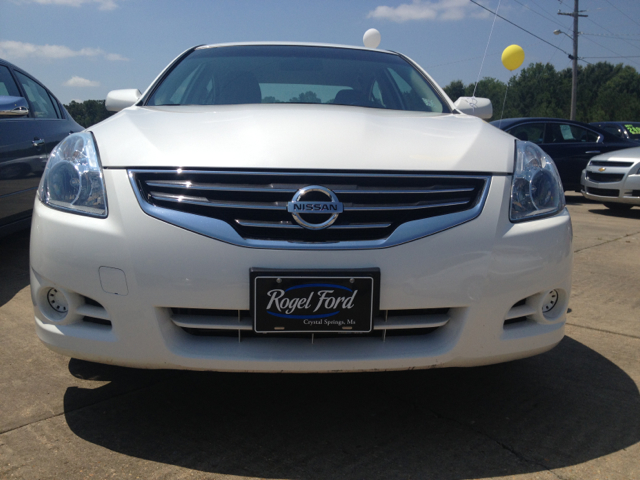 2012 Nissan Altima Pickupslt Quad Cab SWB 4WD 4x4 Truck