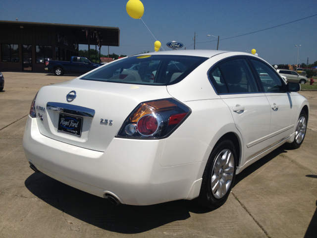 2012 Nissan Altima Pickupslt Quad Cab SWB 4WD 4x4 Truck