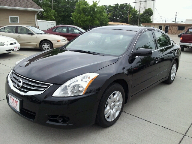 2012 Nissan Altima Pickupslt Quad Cab SWB 4WD 4x4 Truck