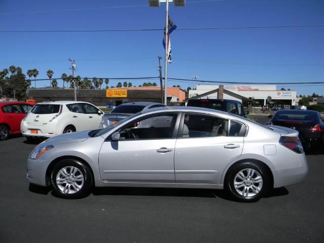 2012 Nissan Altima 4x4 Truck