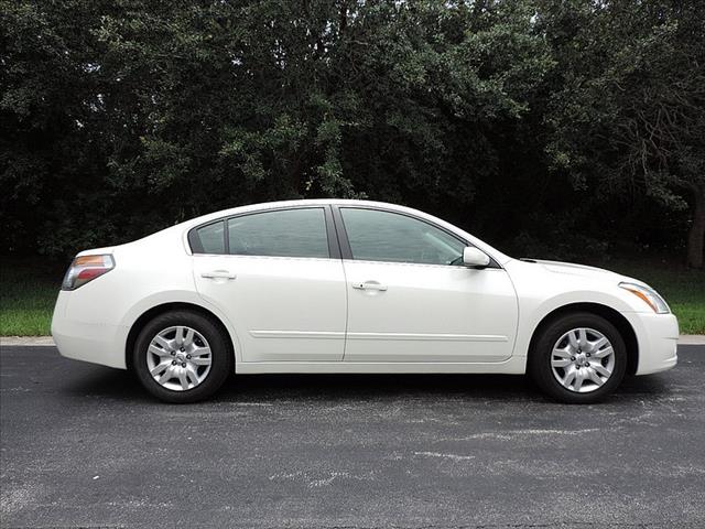 2012 Nissan Altima Unknown