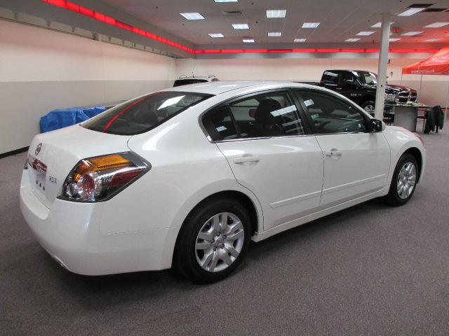 2012 Nissan Altima Pickupslt Quad Cab SWB 4WD 4x4 Truck