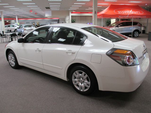 2012 Nissan Altima Pickupslt Quad Cab SWB 4WD 4x4 Truck