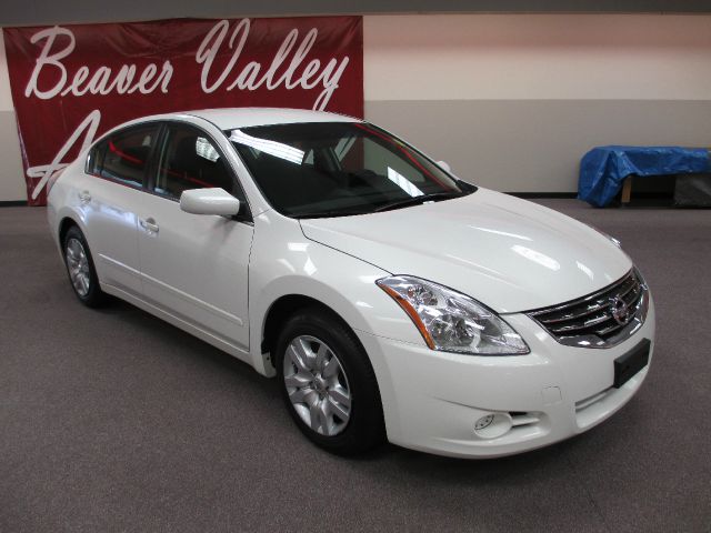 2012 Nissan Altima Pickupslt Quad Cab SWB 4WD 4x4 Truck