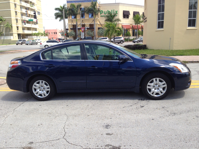 2012 Nissan Altima Pickupslt Quad Cab SWB 4WD 4x4 Truck