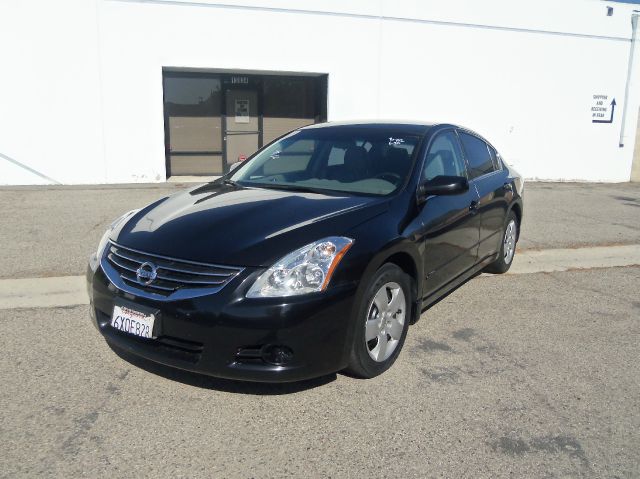 2012 Nissan Altima 2dr Cpe Performance Manual