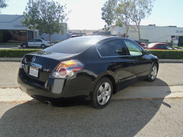 2012 Nissan Altima 2dr Cpe Performance Manual