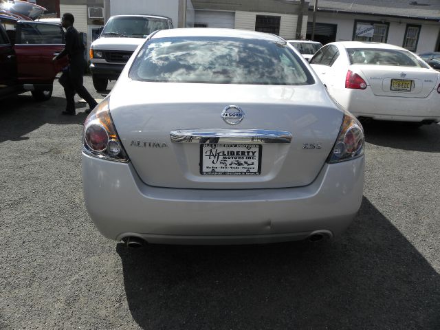 2012 Nissan Altima Pickupslt Quad Cab SWB 4WD 4x4 Truck