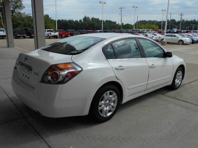 2012 Nissan Altima Pickupslt Quad Cab SWB 4WD 4x4 Truck