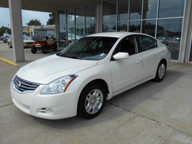 2012 Nissan Altima Pickupslt Quad Cab SWB 4WD 4x4 Truck