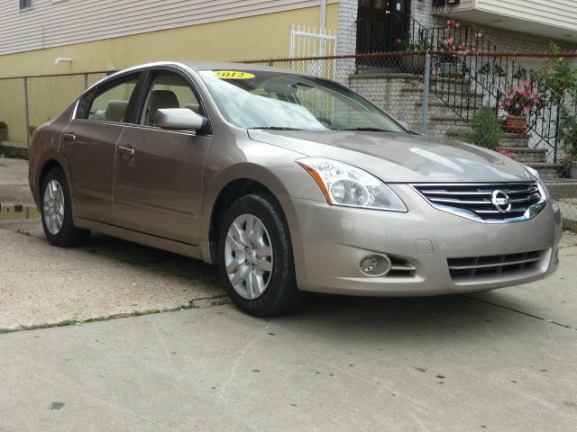 2012 Nissan Altima Pickupslt Quad Cab SWB 4WD 4x4 Truck