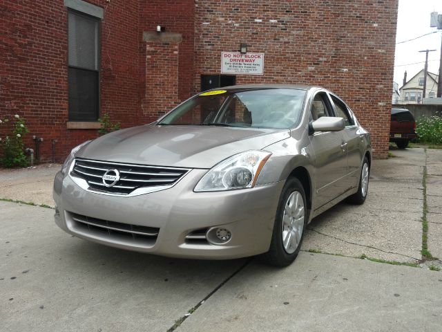 2012 Nissan Altima Pickupslt Quad Cab SWB 4WD 4x4 Truck