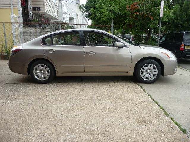 2012 Nissan Altima Pickupslt Quad Cab SWB 4WD 4x4 Truck