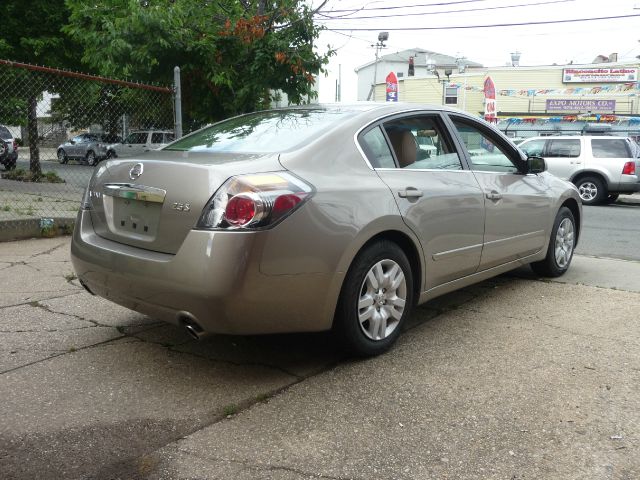 2012 Nissan Altima Pickupslt Quad Cab SWB 4WD 4x4 Truck