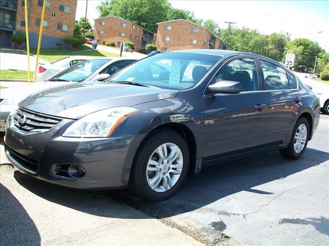 2012 Nissan Altima Front-wheel Drive LT W/2lt