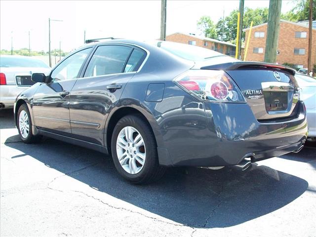 2012 Nissan Altima Front-wheel Drive LT W/2lt