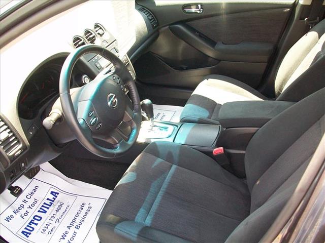 2012 Nissan Altima Front-wheel Drive LT W/2lt