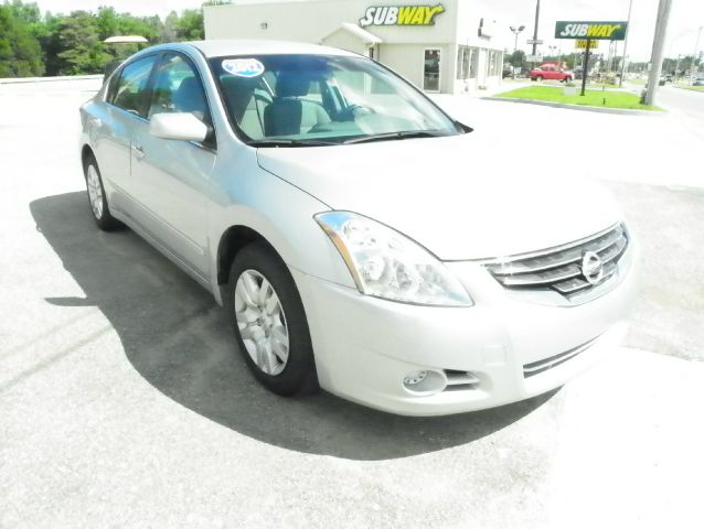 2012 Nissan Altima Pickupslt Quad Cab SWB 4WD 4x4 Truck