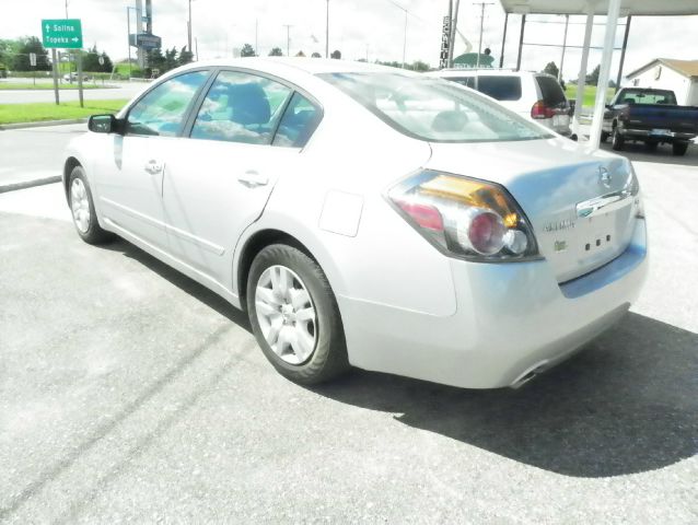 2012 Nissan Altima Pickupslt Quad Cab SWB 4WD 4x4 Truck
