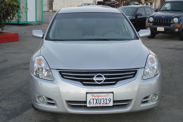 2012 Nissan Altima GS-R