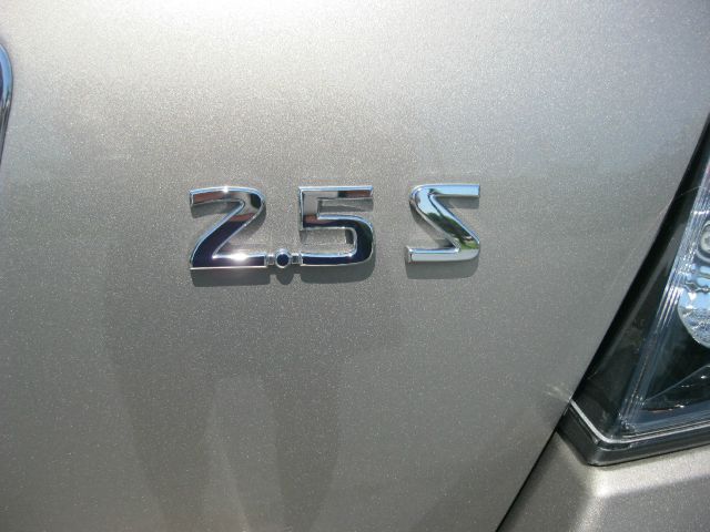 2012 Nissan Altima 2WD Crew Cab 140.5 Laramie