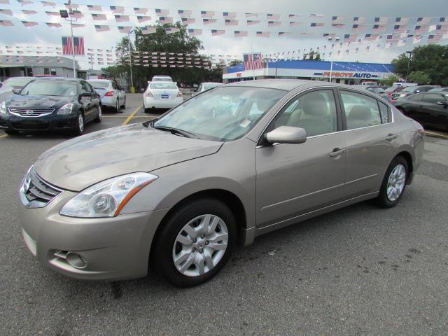 2012 Nissan Altima Pickupslt Quad Cab SWB 4WD 4x4 Truck