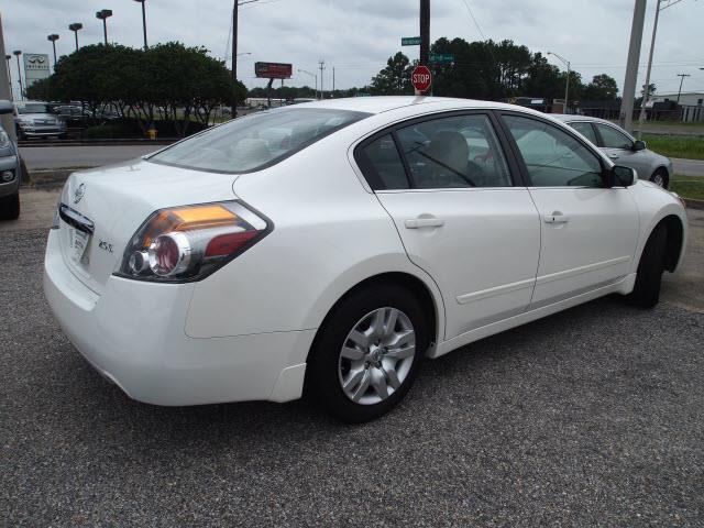 2012 Nissan Altima Pickupslt Quad Cab SWB 4WD 4x4 Truck
