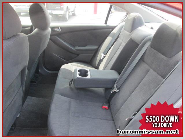 2012 Nissan Altima 4WD Crew Cab 140.5 Laramie