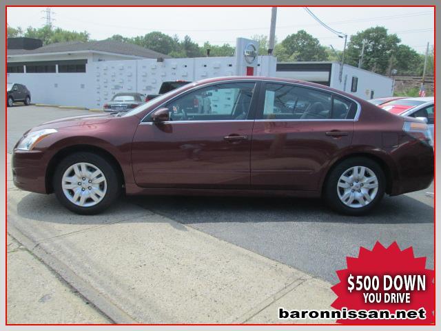 2012 Nissan Altima 4WD Crew Cab 140.5 Laramie