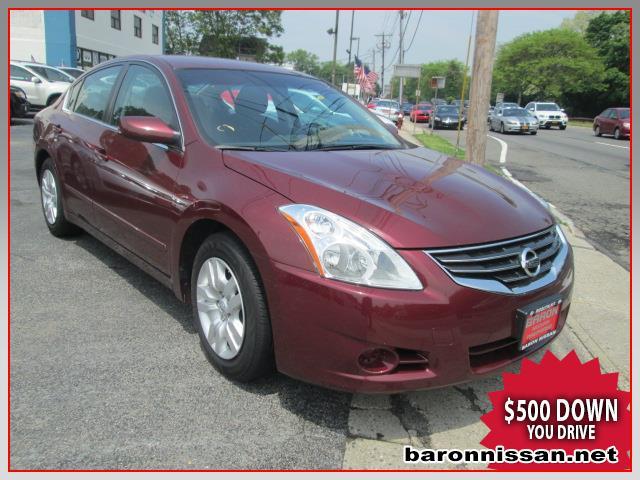 2012 Nissan Altima 4WD Crew Cab 140.5 Laramie