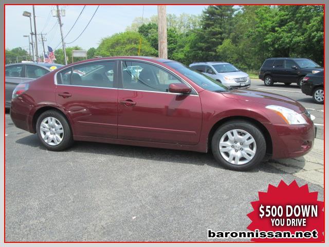 2012 Nissan Altima 4WD Crew Cab 140.5 Laramie