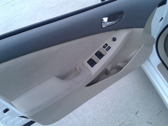 2012 Nissan Altima Pickupslt Quad Cab SWB 4WD 4x4 Truck