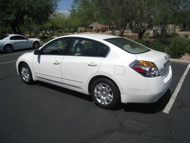 2012 Nissan Altima GS-R