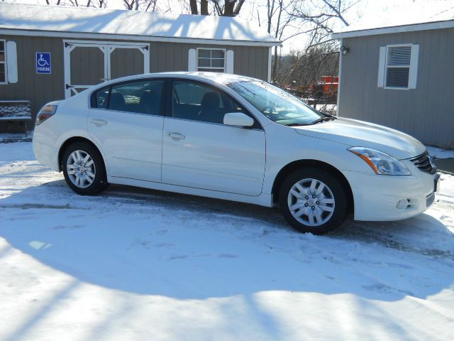2012 Nissan Altima Pickupslt Quad Cab SWB 4WD 4x4 Truck