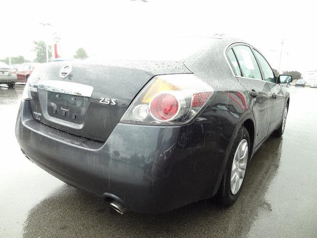 2012 Nissan Altima Mountaineer