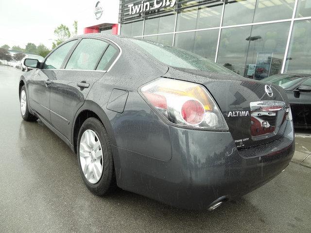 2012 Nissan Altima Mountaineer