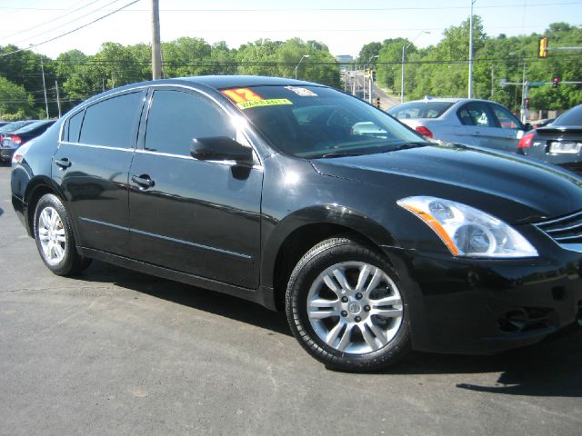 2012 Nissan Altima 2dr Cpe Performance Manual