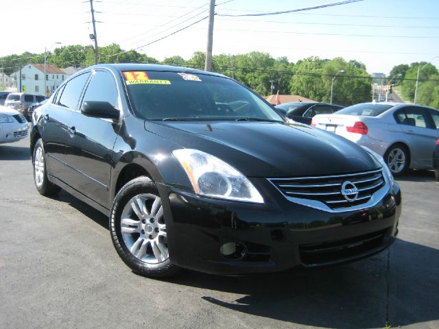 2012 Nissan Altima 2dr Cpe Performance Manual