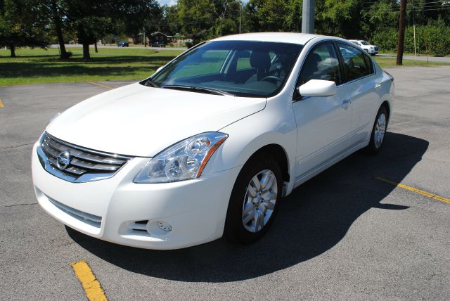 2012 Nissan Altima Pickupslt Quad Cab SWB 4WD 4x4 Truck