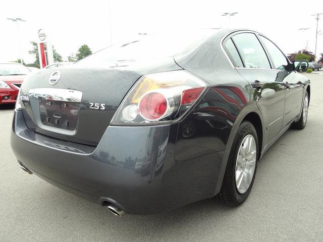 2012 Nissan Altima Mountaineer