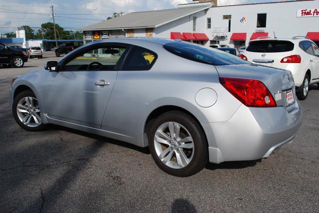 2012 Nissan Altima Pickupslt Quad Cab SWB 4WD 4x4 Truck