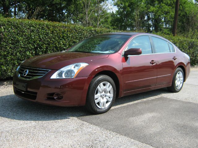 2012 Nissan Altima Pickupslt Quad Cab SWB 4WD 4x4 Truck