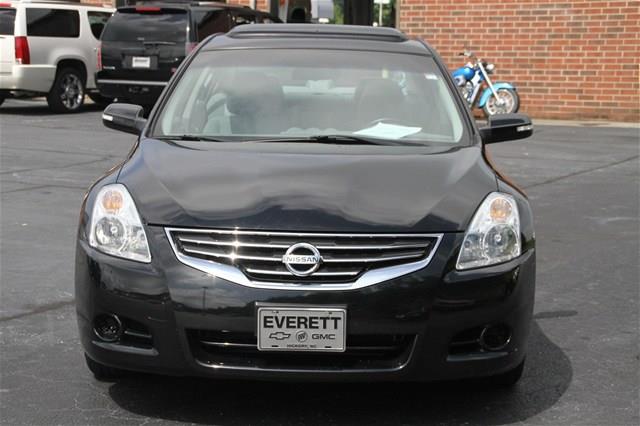 2012 Nissan Altima GS-R