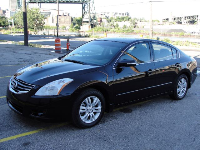 2012 Nissan Altima Pickupslt Quad Cab SWB 4WD 4x4 Truck