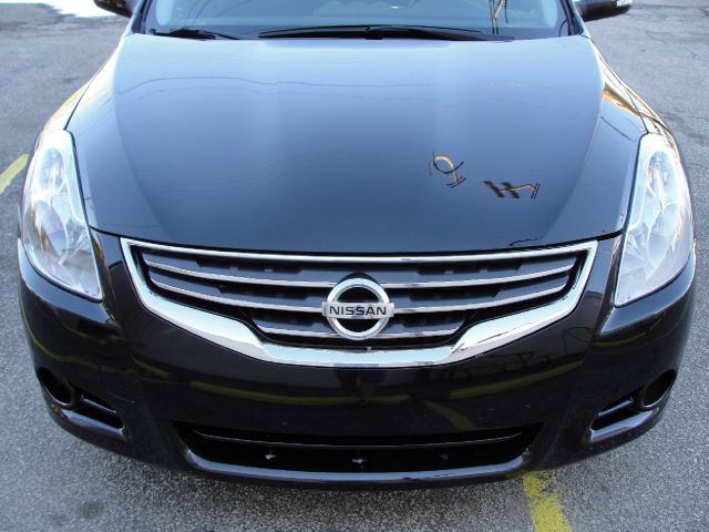 2012 Nissan Altima Pickupslt Quad Cab SWB 4WD 4x4 Truck