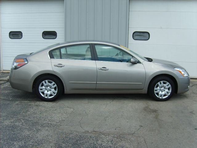 2012 Nissan Altima Pickupslt Quad Cab SWB 4WD 4x4 Truck