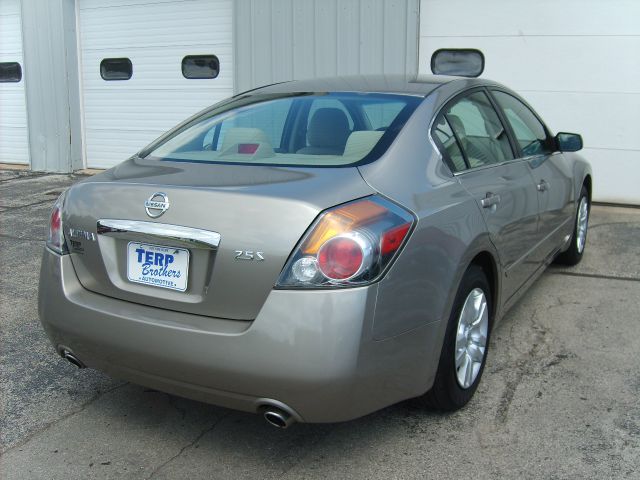 2012 Nissan Altima Pickupslt Quad Cab SWB 4WD 4x4 Truck